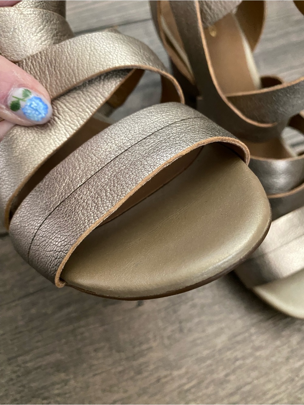 NWOB Clarks Ranae Estelle Women's Metallic Leather Sandal - 6.5 Color Metal Dore - Picture 7 of 8